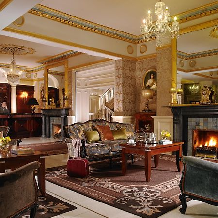 Buswells Hotel Dublin Exterior foto